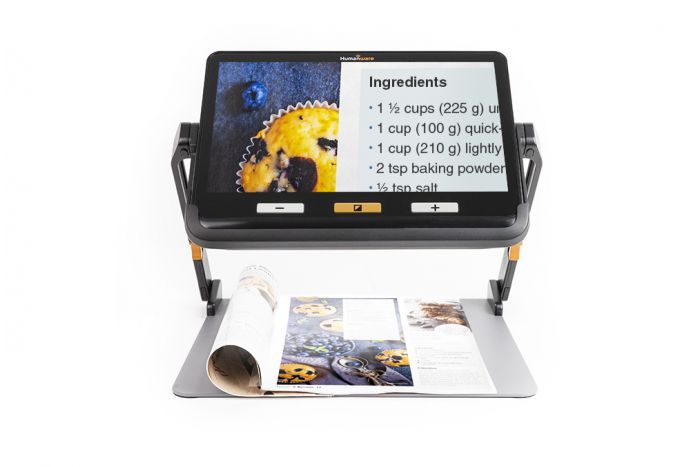 Image of the exploré 12 on its reading stand enlarging a blueberry muffin recipe.